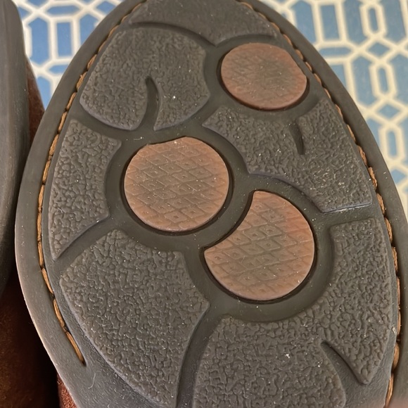 Born Binghamton Womens distressed leather booties. EUC 9.5 - Picture 5 of 12